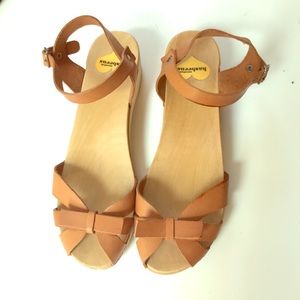 Swedish Hasbeens Natural Papillon Sandal - Size 38